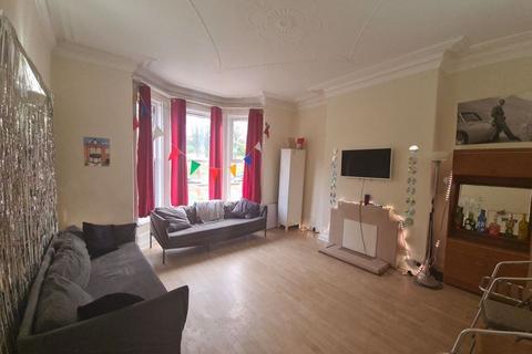 7 bedroom house to rent, Hyde Park Road, Leeds LS6