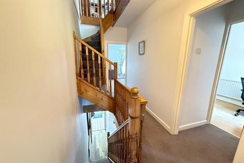 4 Heol Nant, Clyne, Neath, SA11 4EL