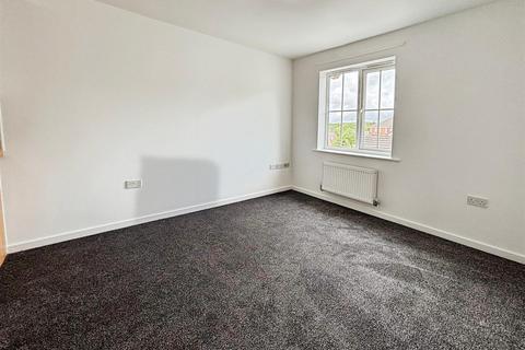 1 bedroom flat for sale, 38 Chartwell Drive, Bradford BD6