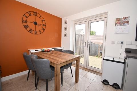 10 Celtic Close, Exeter, EX1 3DX