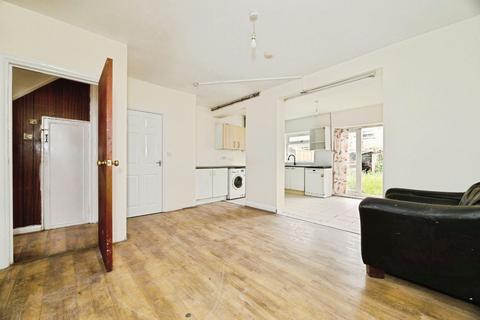 4 bedroom terraced house for sale, Church Road, London