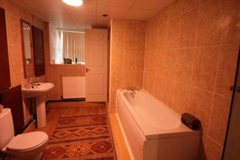 9 bedroom house to rent, Regent Park Terrace, Leeds LS6