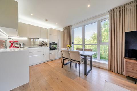 2 bedroom apartment for sale, Astell Road, London