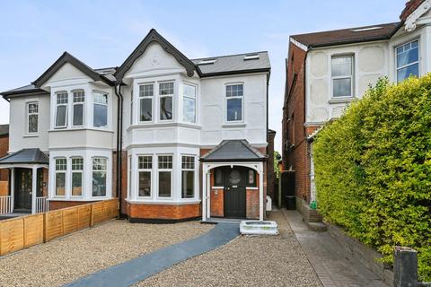1 bedroom ground floor flat for sale, Lynton Road, Acton