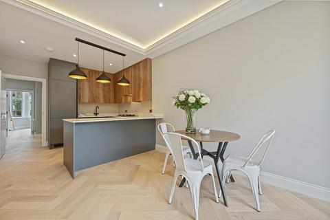 1 bedroom ground floor flat for sale, Lynton Road, Acton