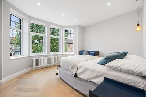 1 bedroom flat for sale, Lynton Road, Acton