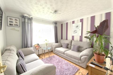 8 Britannia Crescent, Grimsby, DN34 5RF