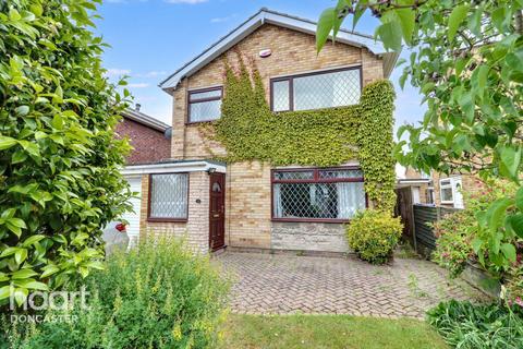 3 bedroom detached house for sale, Plover Court, Rossington, Doncaster