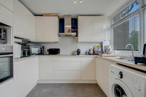 undefined, Woodside Avenue, London