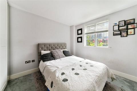 1 bedroom apartment to rent, Baltic Place, London, N1