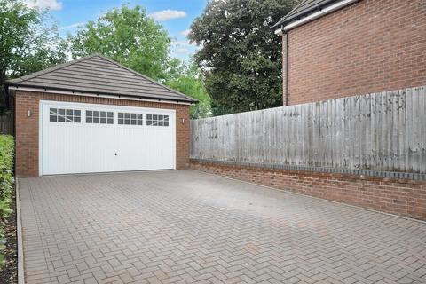 undefined, Elmhurst Way, Stone