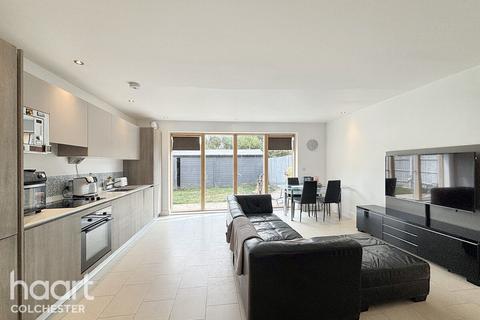 3 bedroom semi-detached house for sale, Point Chase, Marks Tey