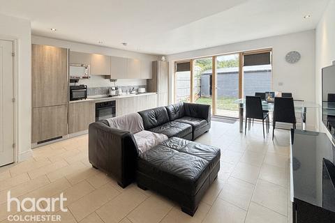 3 bedroom semi-detached house for sale, Point Chase, Marks Tey