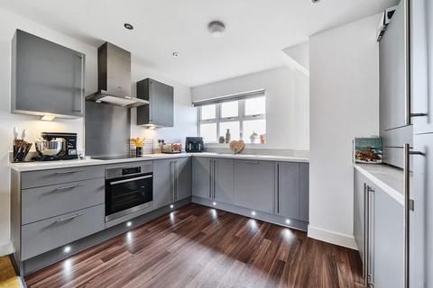 undefined, Draper Close, Andover, SP11 6YR