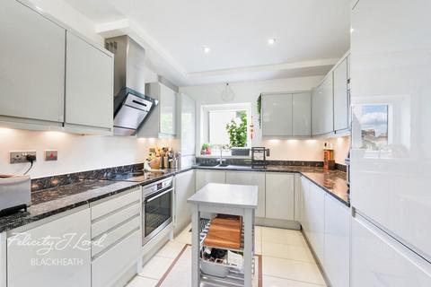 1 William Close, London, SE7 8FF