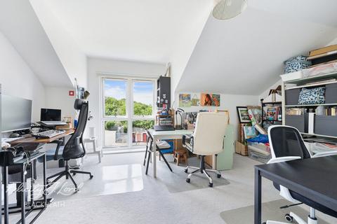 1 William Close, London, SE7 8FF