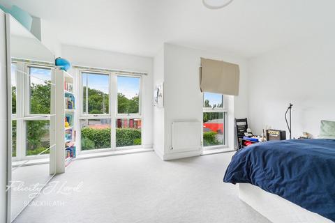 1 William Close, London, SE7 8FF