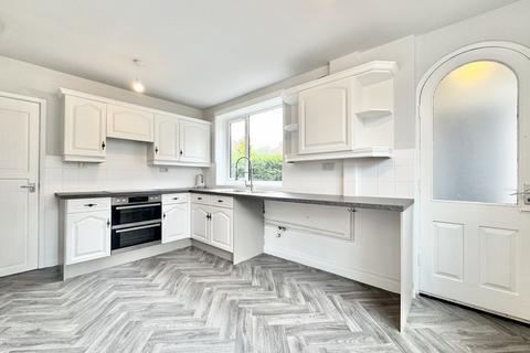 3 bedroom semi-detached house for sale, Oak Crescent, Garforth
