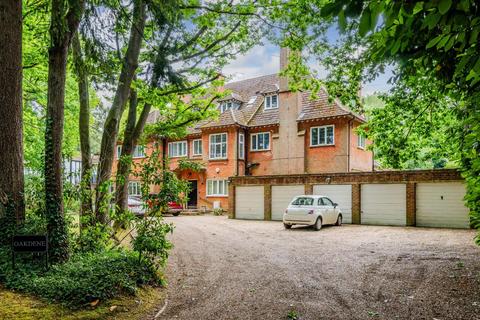 undefined, The Glade, Kingswood KT20