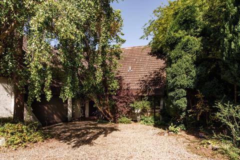undefined, Barnton Gardens, Barnton Gardens, Edinburgh, Scotland