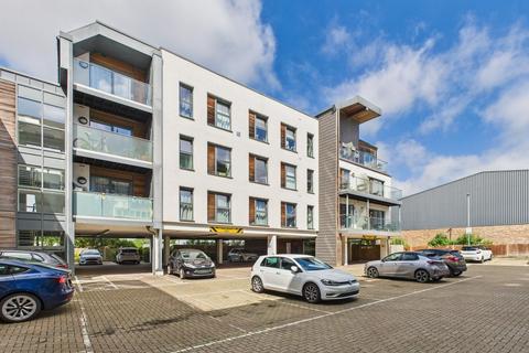2 bedroom flat for sale, North Street, Horsham RH13