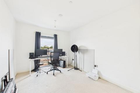 2 bedroom flat for sale, North Street, Horsham RH13