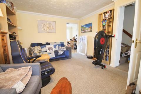 3 bedroom link detached house for sale, Tailby Avenue, Kettering, NN16