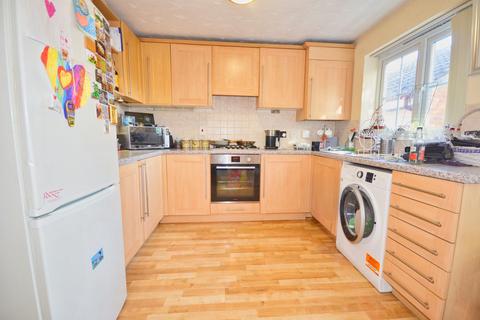 3 bedroom link detached house for sale, Tailby Avenue, Kettering, NN16