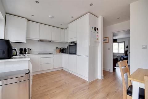 4 bedroom semi-detached house for sale, Stockwood Meadow, Staplecross