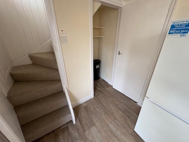 Stairsbottom.jpg