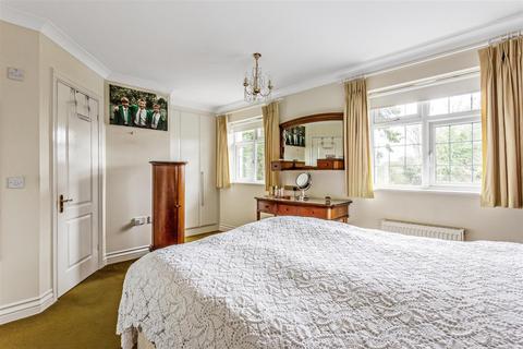 Ullapool The Marld, Ashtead, KT21 1RQ