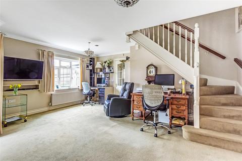 Ullapool The Marld, Ashtead, KT21 1RQ
