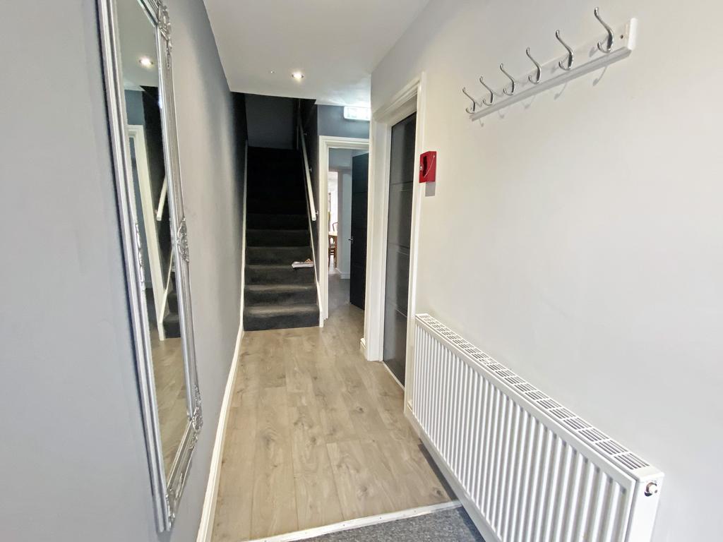 Entrance Hallway 47 El