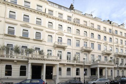 3 bedroom flat to rent, Queen's Gate Gardens, London, UK, SW7