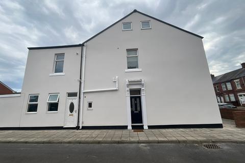 4 bedroom maisonette for sale, Shakespeare Street, South Shields, Tyne And Wear, NE33