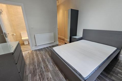 2 bedroom flat to rent, 85a Victoria Road, Leeds LS6