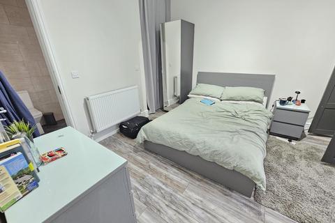 2 bedroom flat to rent, 85a Victoria Road, Leeds LS6