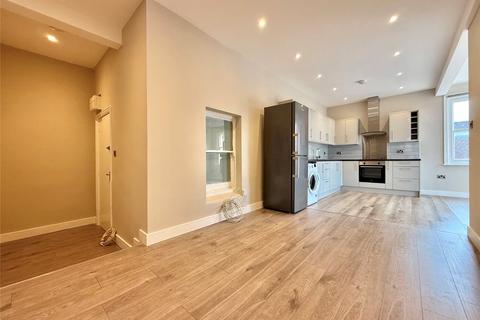 2 bedroom apartment to rent, Rectory Road, Wokingham, Berkshire, RG40