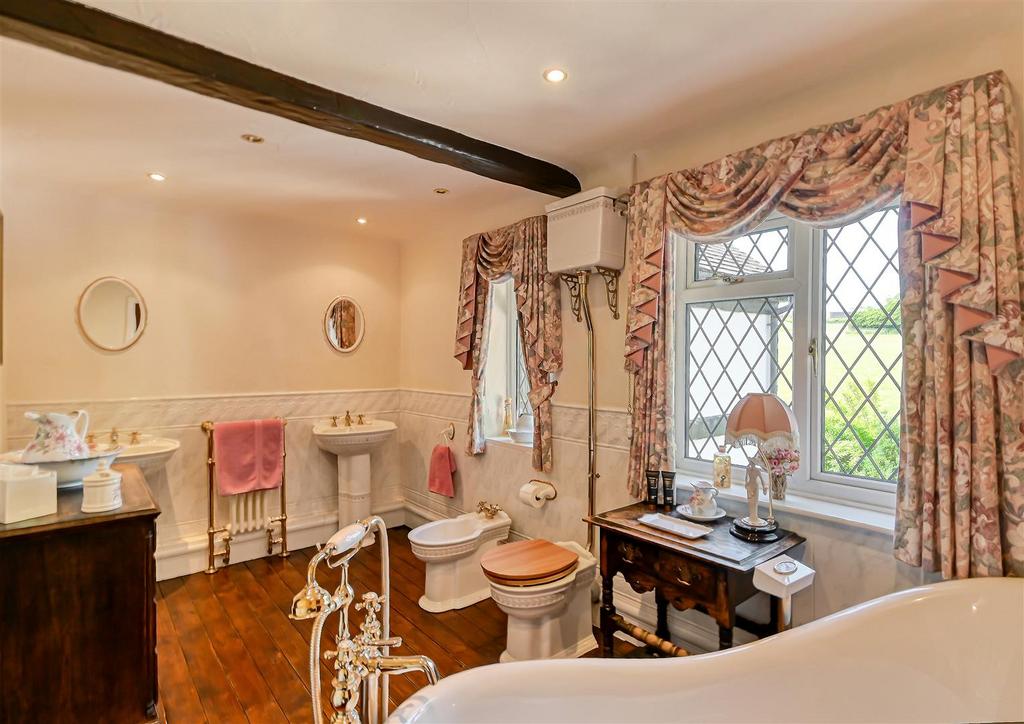 Hallonsford Cottage-08.jpg