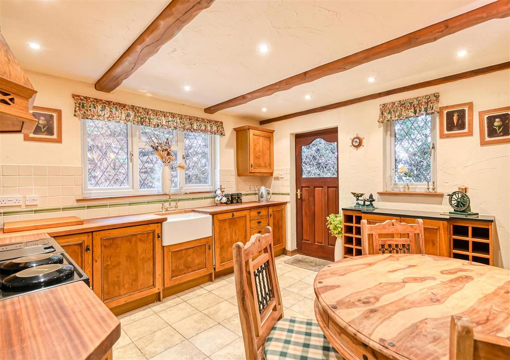 Hallonsford Cottage-18 Summer House.jpg