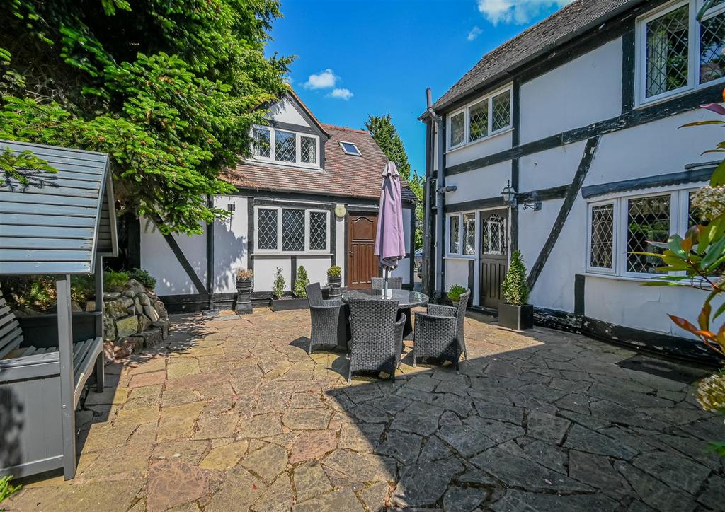 Hallonsford Cottage-36.jpg