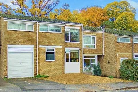 1 bedroom house of multiple occupation to rent, Greenheys Place, Woking, Surrey, GU22