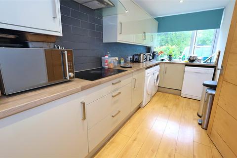 1 bedroom house of multiple occupation to rent, Greenheys Place, Woking, Surrey, GU22