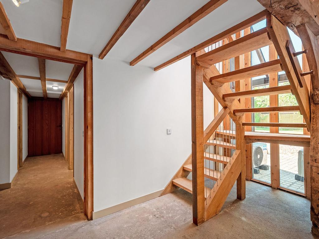 Stairs/hallway