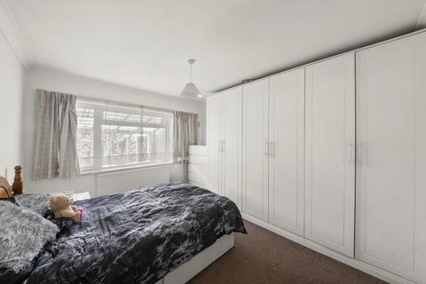 2 bedroom maisonette for sale, Welland Gardens, Western Avenue, UB6
