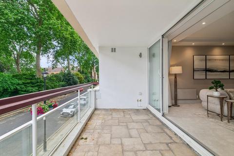 3 bedroom flat to rent, Over Looking Garden Square, Chelwood House, Gloucester Square, London W2