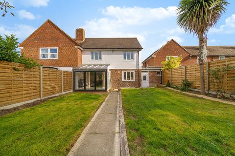 14 Almond Way, Bromley, BR2 8DR