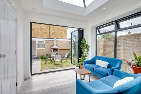 22 Douglas Road, Caversham, Reading, RG4 5BH