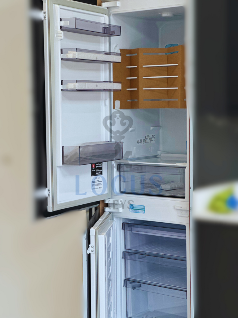 Fridge & Freezer