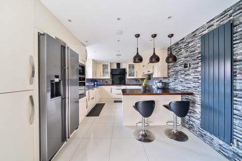 6 South Close, West Drayton, UB7 9LS
